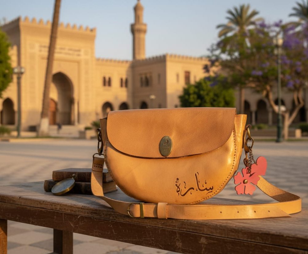 كروس بودي نصف القمر، باسمك